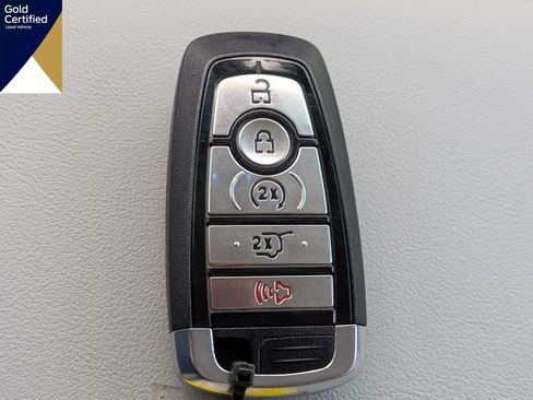 Certified 2025 Ford Explorer Platinum w/ LUX Leather Package image 36