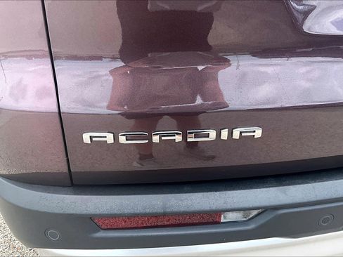 Used 2025 GMC Acadia Elevation FWD image 31