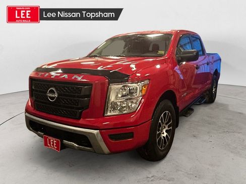 Used 2024 Nissan Titan SV image 1