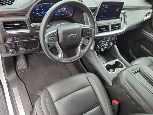 Used 2024 Chevrolet Tahoe Z71 AWD/4WD image 13