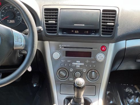 Used 2008 Subaru Outback 2.5i image 12