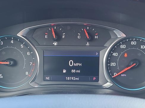 Used 2023 Chevrolet Traverse LT AWD/4WD image 20