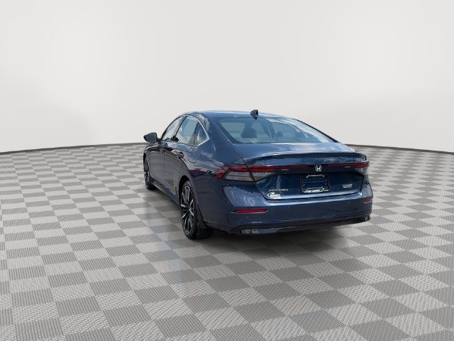 Used 2024 Honda Accord Touring image 8