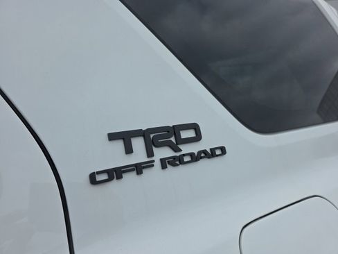New 2025 Toyota 4Runner TRD Off-Road Premium image 8