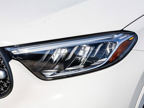 New 2026 Mercedes-Benz GLC 300 4MATIC image 7