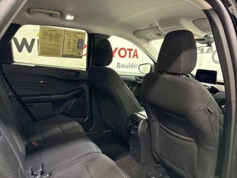 Used 2025 Ford Escape Active AWD/4WD image 15