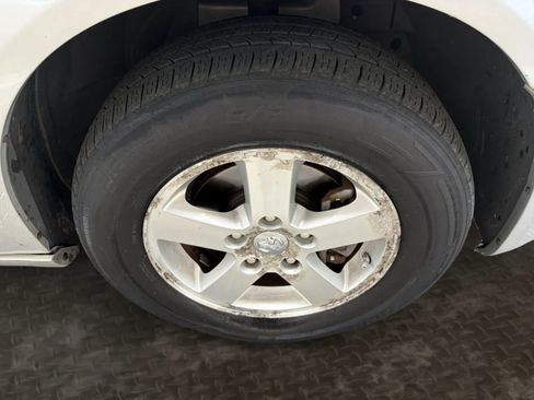 Used 2009 Dodge Grand Caravan SXT FWD image 37