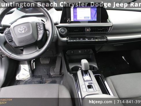 Used 2023 Toyota Prius LE image 10