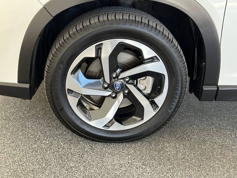 Used 2023 Subaru Forester Touring AWD/4WD image 28