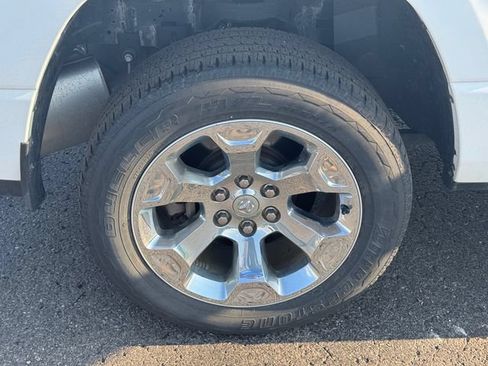 Used 2022 RAM 1500 Big Horn AWD/4WD image 12