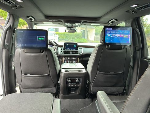 Used 2023 Chevrolet Suburban High Country w/ Advanced Technology Package AWD/4WD image 65