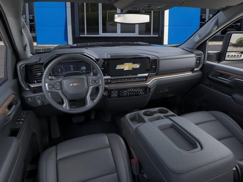 New 2026 Chevrolet Silverado 3500 LT image 15