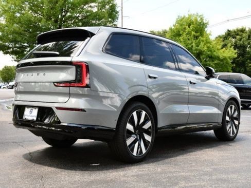 New 2025 Volvo EX90 Ultra image 7