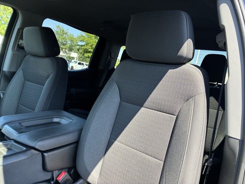 Used 2022 Chevrolet Silverado 1500 Custom RWD image 21