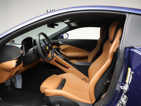 Certified 2022 Ferrari Roma image 14