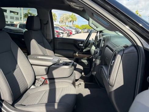 Used 2020 Chevrolet Silverado 1500 LT Trail Boss w/ Safety Package AWD/4WD image 17
