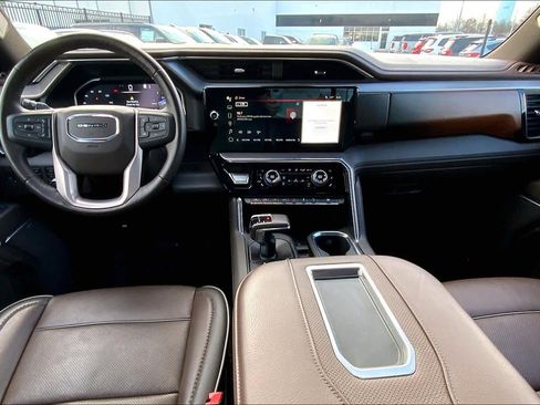Used 2022 GMC Sierra 1500 Denali image 12