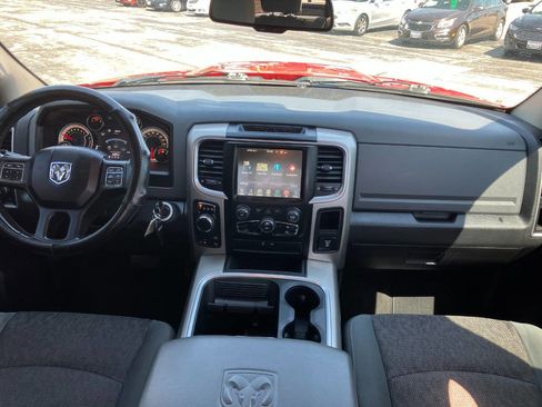 Used 2017 RAM 1500 Classic SLT w/ Luxury Group AWD/4WD image 17