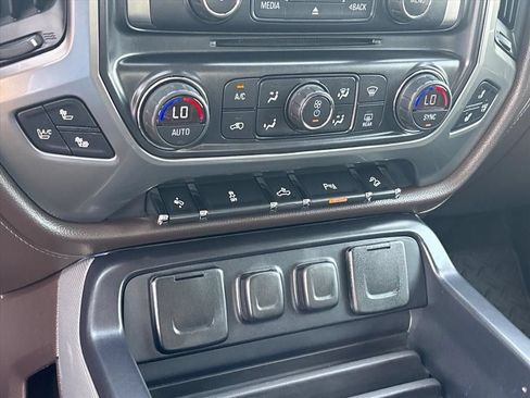 Used 2015 Chevrolet Silverado 1500 LTZ Z71 w/ LTZ Plus Package AWD/4WD image 20