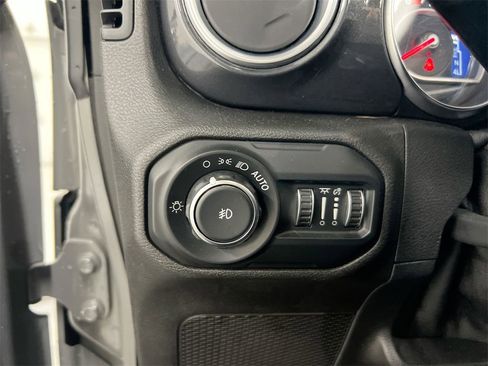 Used 2021 Jeep Wrangler Unlimited Rubicon w/ Trailer Tow Package image 18