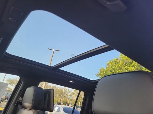 Used 2021 GMC Yukon XL Denali image 25