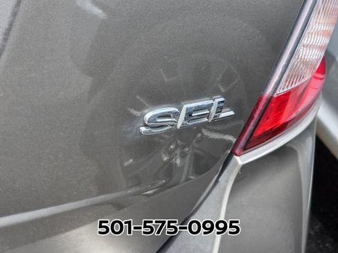 Used 2013 Ford Edge SEL FWD image 10