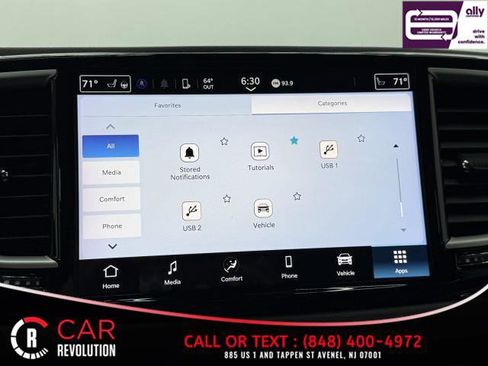 Used 2024 Chrysler Pacifica Touring-L FWD image 35