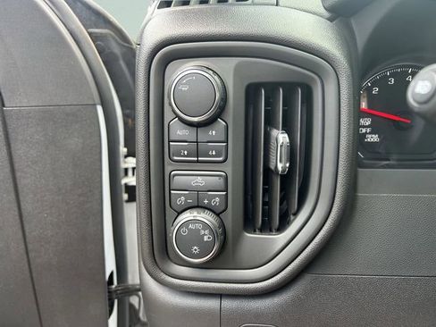 Used 2024 Chevrolet Silverado 1500 Custom Trail Boss AWD/4WD image 26