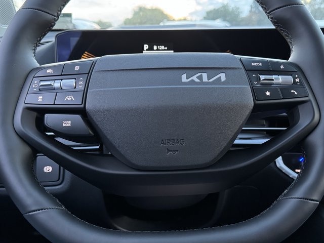 New 2026 Kia Sportage EX FWD image 18