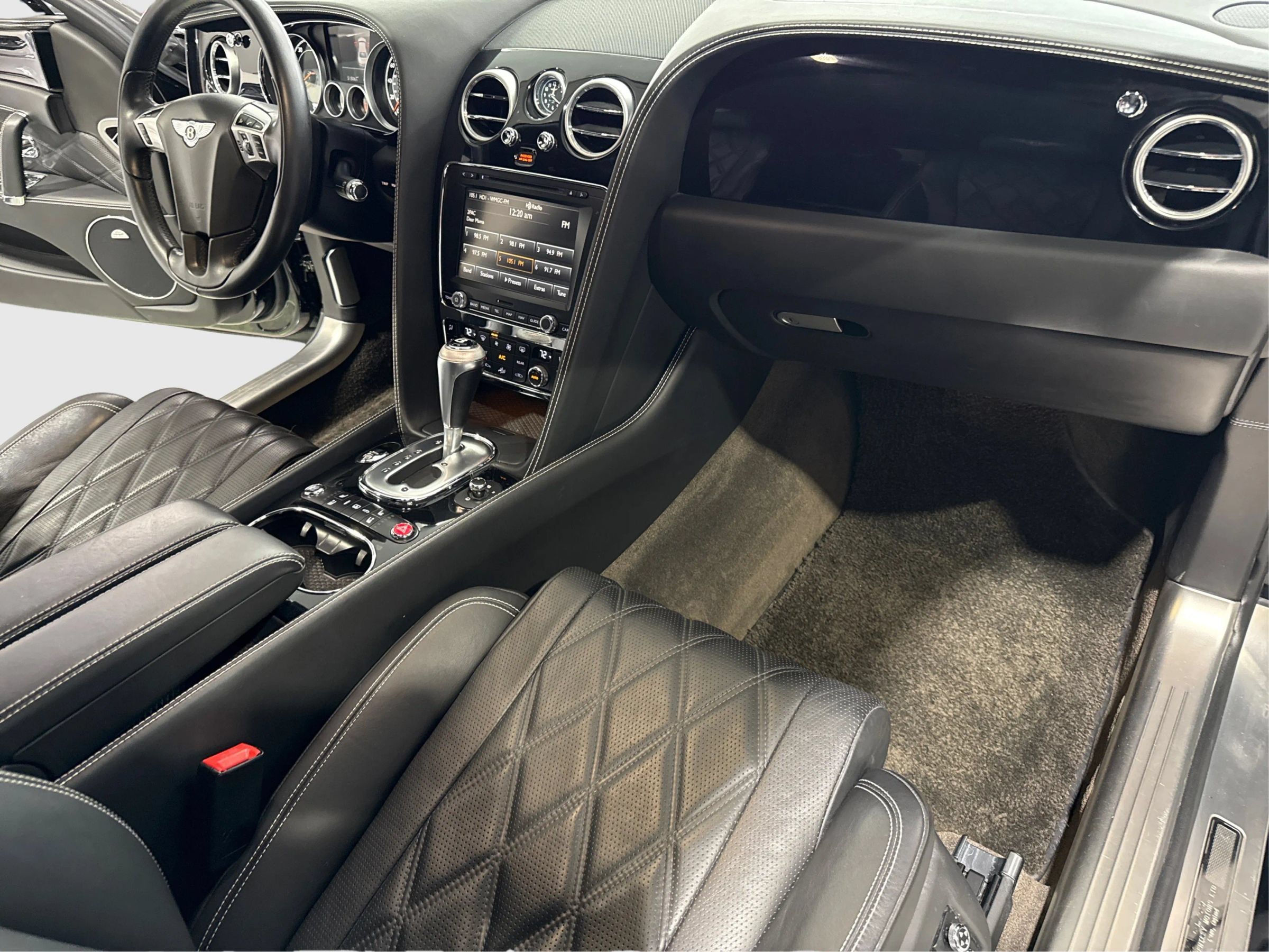 Used 2014 Bentley Flying Spur W12 AWD/4WD image 22