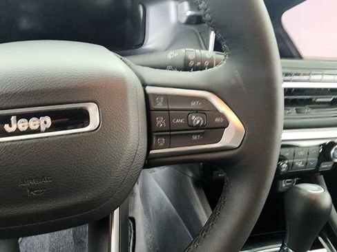 Used 2023 Jeep Compass High Altitude image 17