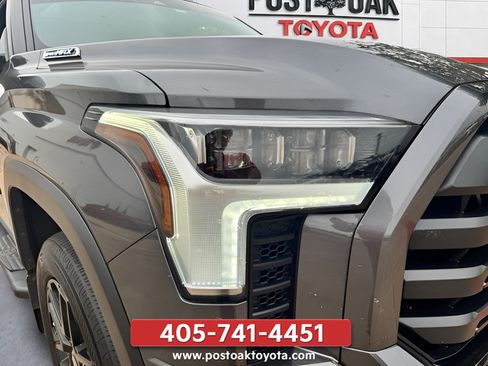 Used 2025 Toyota Tundra Limited AWD/4WD image 44