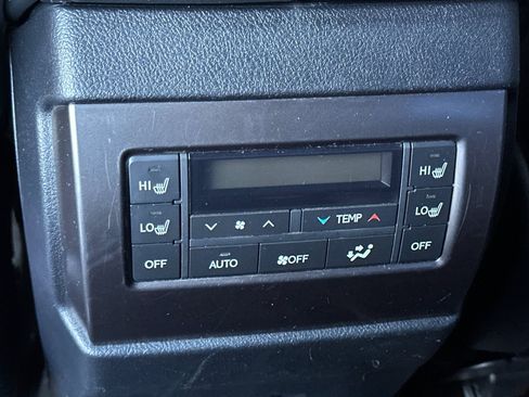 Used 2022 Lexus GX 460 w/ Black Line Special Edition AWD/4WD image 16