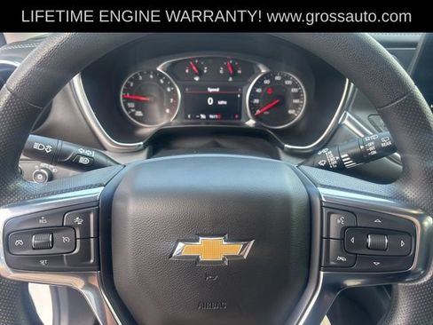 Used 2025 Chevrolet Blazer LT AWD/4WD image 13