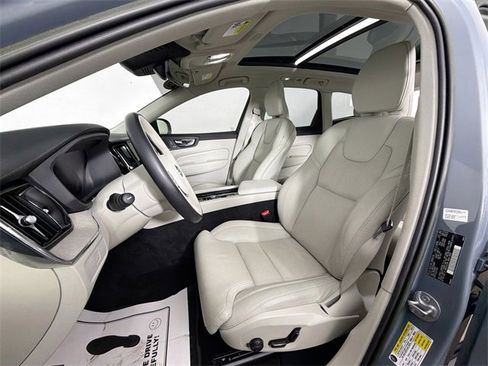 Used 2023 Volvo XC60 B5 Ultimate w/ Protection Package image 19