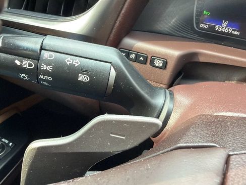 Used 2020 Lexus ES 350 w/ Premium Package FWD image 14