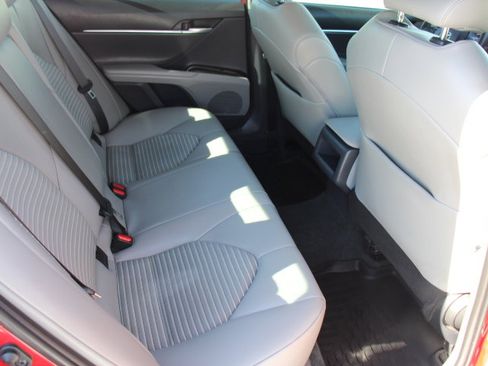 Certified 2023 Toyota Camry SE image 18