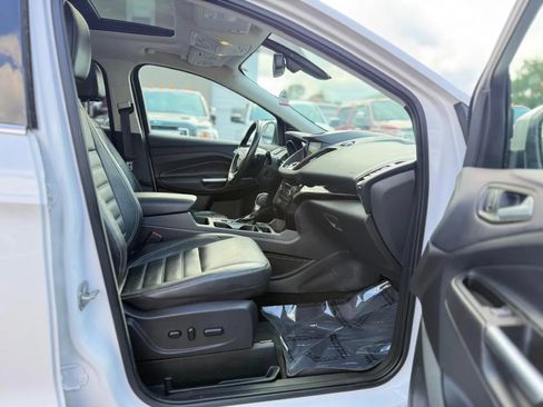 Used 2017 Ford Escape Titanium AWD/4WD image 32