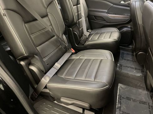 Used 2023 GMC Acadia Denali w/ Denali Technology Package AWD/4WD image 22