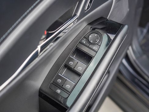 Used 2022 MAZDA CX-30 AWD 2.5 Turbo S image 21