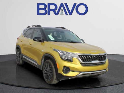 Used 2023 Kia Seltos Nightfall Edition image 3