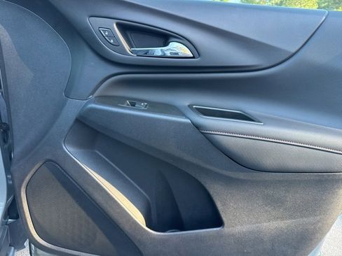 Used 2024 Chevrolet Equinox RS image 26