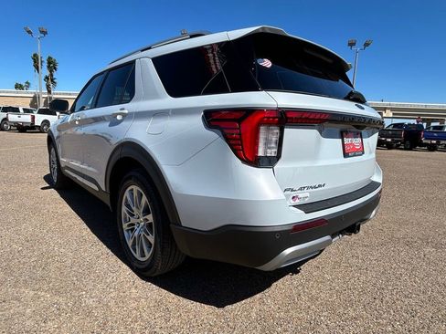 New 2026 Ford Explorer Platinum image 5