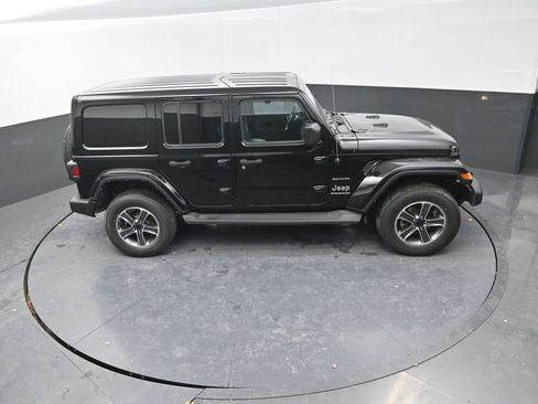 Used 2023 Jeep Wrangler Sahara w/ Cold Weather Group image 22