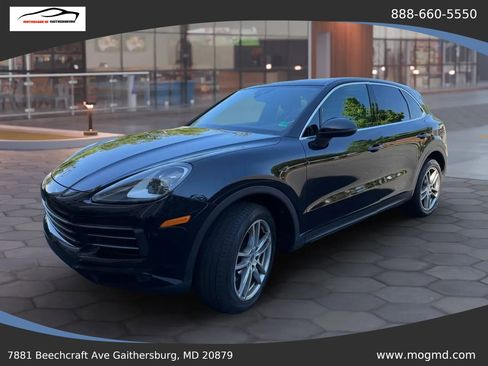 Used 2019 Porsche Cayenne AWD/4WD image 1