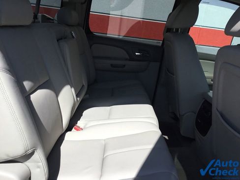 Used 2008 GMC Sierra 3500 SLT image 26