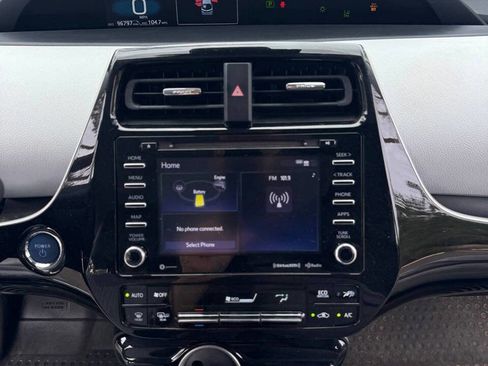 Used 2021 Toyota Prius Prime LE FWD image 14