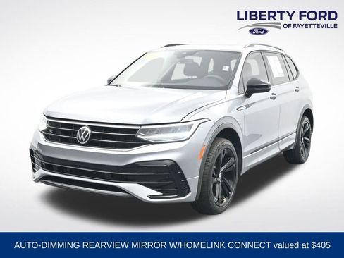 Used 2024 Volkswagen Tiguan SE R-Line image 1