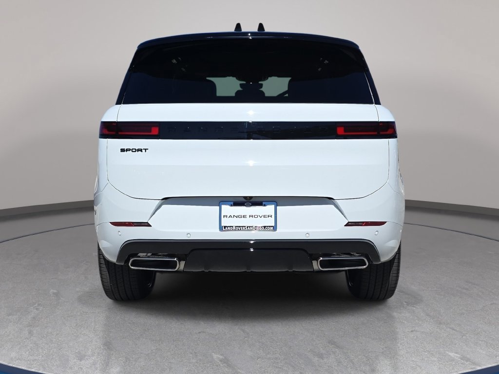 New 2027 Land Rover Range Rover Sport Dynamic SE AWD/4WD image 6