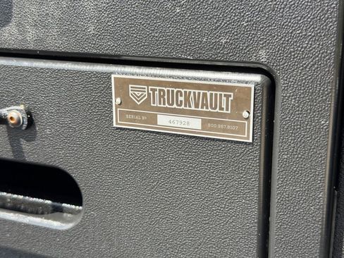 Used 2019 Toyota Tundra SR5 AWD/4WD image 42